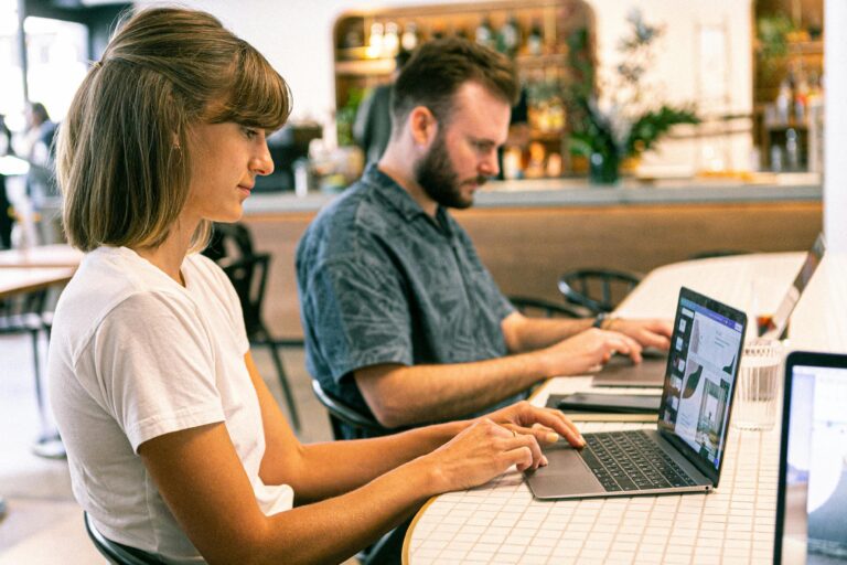 Lee más sobre el artículo Los 5 errores que están frenando tu crecimiento como freelancer (y cómo evitarlos)